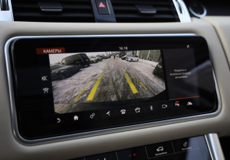 Подержанный автомобиль Land Rover Range Rover Sport 2021 года (18 фото)