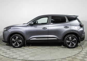 Подержанный автомобиль Chery Tiggo 4 2025 года (8 фото)