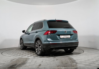Подержанный автомобиль Volkswagen Tiguan 2020 года (7 фото)