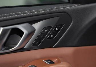 Подержанный автомобиль BMW X5 2019 года (28 фото)