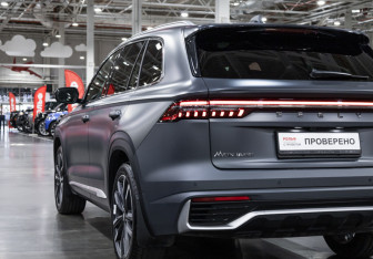 Подержанный автомобиль Geely Monjaro 2024 года (9 фото)