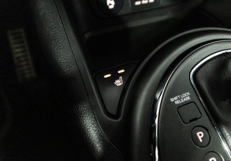 Подержанный автомобиль Kia Sportage 2012 года (16 фото)