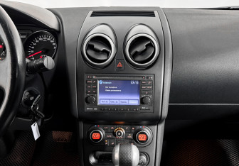 Подержанный автомобиль Nissan Qashqai 2010 года (15 фото)