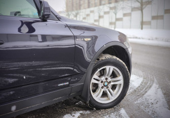 Подержанный автомобиль BMW X3 2008 года (9 фото)