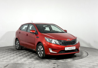 Подержанный автомобиль Kia Rio Hatchback 2012 года (3 фото)