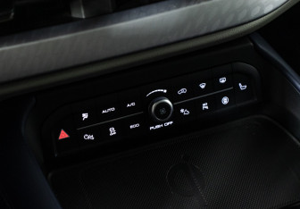 Подержанный автомобиль Haval F7x 2022 года (18 фото)