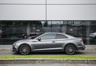 Подержанный автомобиль Audi A5 Coupe 2019 года (9 фото)