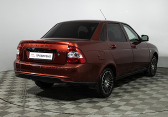 Подержанный автомобиль LADA (ВАЗ) Priora Sedan 2016 года (5 фото)