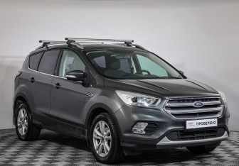 Подержанный автомобиль Ford Kuga 2018 года (3 фото)
