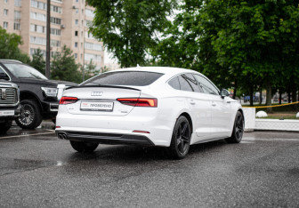 Подержанный автомобиль Audi A5 Liftback 2018 года (6 фото)