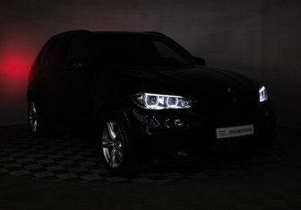 Подержанный автомобиль BMW X5 2017 года (32 фото)