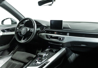 Подержанный автомобиль Audi A4 Sedan 2016 года (9 фото)