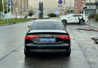 Подержанный автомобиль Audi A4 Sedan 2015 года (7 фото)