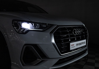 Подержанный автомобиль Audi Q3 2020 года (24 фото)
