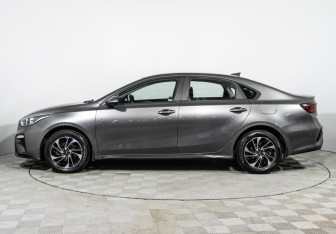 Подержанный автомобиль Kia Cerato Sedan 2020 года (8 фото)