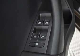 Подержанный автомобиль Skoda Rapid Liftback 2018 года (18 фото)