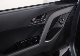 Подержанный автомобиль Hyundai Creta 2020 года (17 фото)