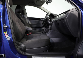 Подержанный автомобиль Skoda Rapid Liftback 2018 года (18 фото)