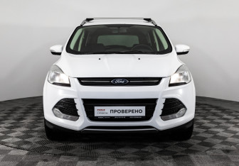 Подержанный автомобиль Ford Kuga 2013 года (2 фото)