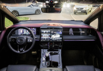 Новый GAC M8 2024 (11 фото)