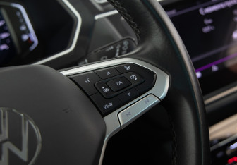 Подержанный автомобиль Volkswagen Tiguan 2021 года (21 фото)