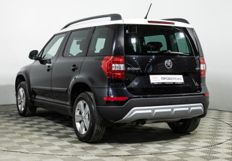Подержанный автомобиль Skoda Yeti 2014 года (7 фото)