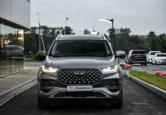Подержанный автомобиль Chery Tiggo 8 Pro 2022 года (4 фото)