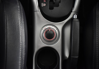 Подержанный автомобиль Mitsubishi Outlander 2011 года (18 фото)