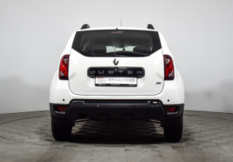 Подержанный автомобиль Renault Duster 2020 года (6 фото)
