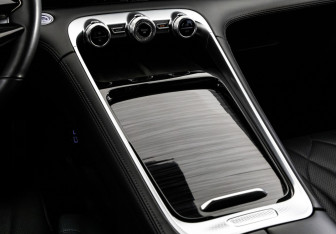 Подержанный автомобиль Exeed RX 2025 года (15 фото)