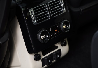 Подержанный автомобиль Land Rover Range Rover 2019 года (27 фото)