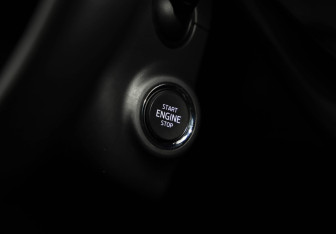 Подержанный автомобиль Skoda Octavia Liftback 2021 года (14 фото)