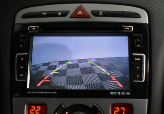 Подержанный автомобиль Peugeot 408 2013 года (17 фото)