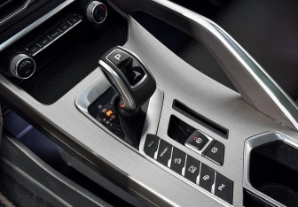 Подержанный автомобиль Geely Coolray 2020 года (15 фото)