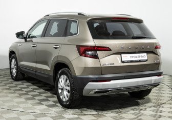 Подержанный автомобиль Skoda Karoq 2020 года (7 фото)