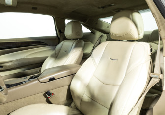 Подержанный автомобиль Cadillac ELR Fastback 2014 года (16 фото)