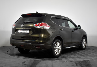 Подержанный автомобиль Nissan X-Trail 2018 года (5 фото)