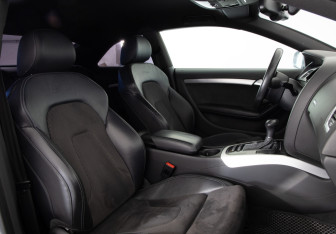 Подержанный автомобиль Audi A5 Coupe 2014 года (10 фото)