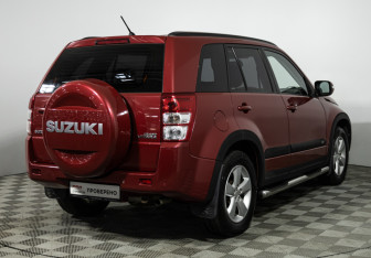 Подержанный автомобиль Suzuki Grand Vitara 2010 года (5 фото)