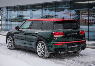 Подержанный автомобиль MINI Clubman Wagon 2018 года (7 фото)