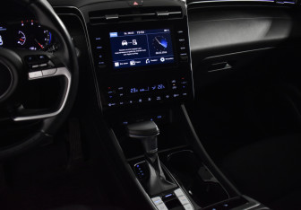 Подержанный автомобиль Hyundai Tucson 2022 года (17 фото)