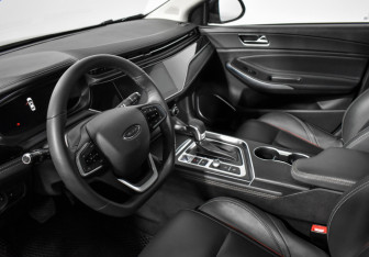 Подержанный автомобиль Omoda S5 2023 года (9 фото)