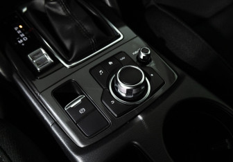 Подержанный автомобиль Mazda CX-5 2015 года (17 фото)