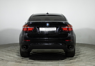 Подержанный автомобиль BMW X6 2013 года (6 фото)
