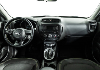 Подержанный автомобиль Kia Soul 2016 года (13 фото)