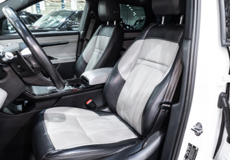Подержанный автомобиль Land Rover Range Rover Evoque 2019 года (14 фото)