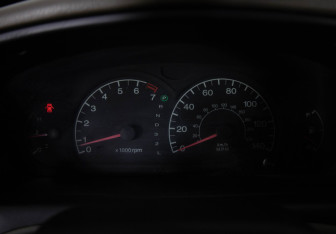 Подержанный автомобиль Hyundai Elantra Sedan 2000 года (11 фото)