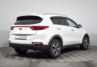 Подержанный автомобиль Kia Sportage 2018 года (5 фото)