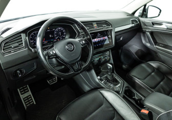 Подержанный автомобиль Volkswagen Tiguan 2018 года (11 фото)