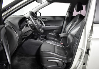 Подержанный автомобиль Hyundai Creta 2019 года (10 фото)